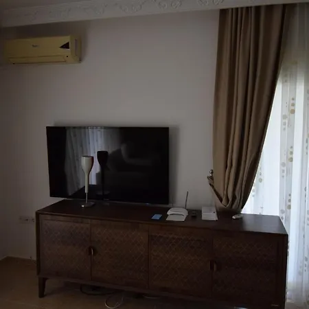 A&j Apartments- Aegean Heights 1 4bed Apartment *
